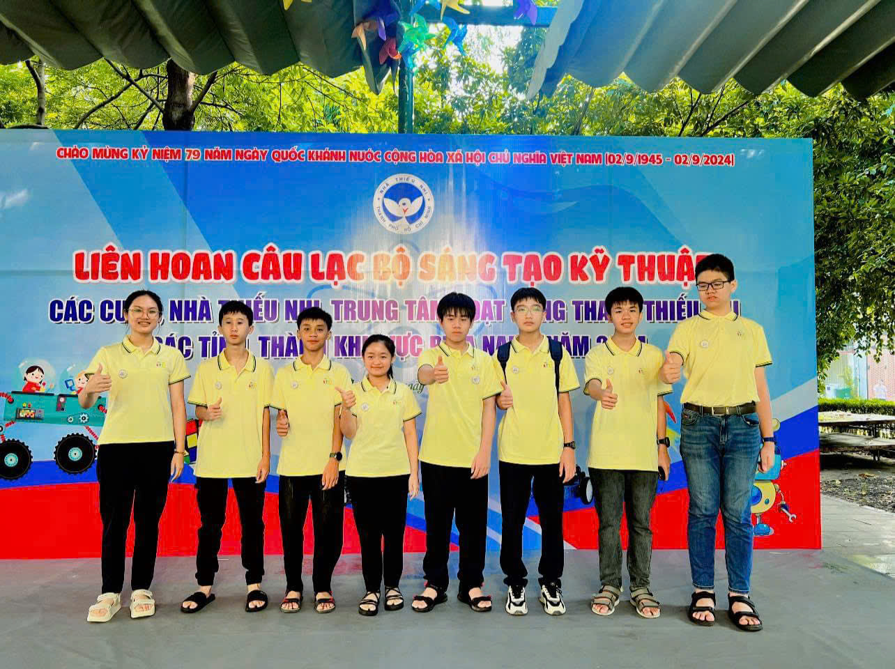 CÂU LẠC BỘ STEM VEX LÝ TỰ TRỌNG THAM GIA HOAN CÁC CLB SÁNG TẠO KĨ THUẬT MỞ RỘNG KHU VỰC PHÍA NAM NĂM 2024